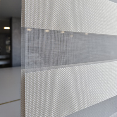 Διπλό ρόλερ Zebra V1 Κρεμ πικε ΖΑ28ΑΝ